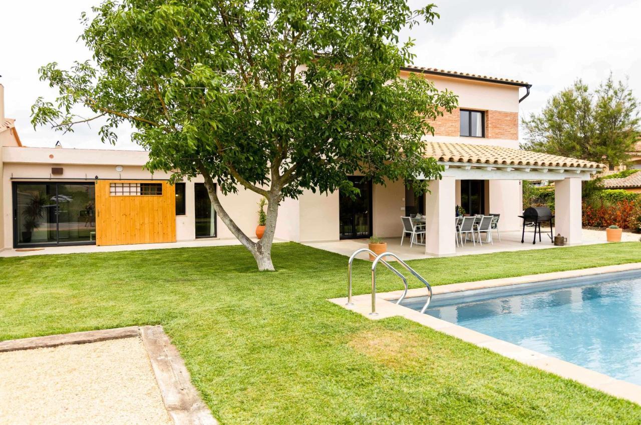 Candiu Establecimiento De 2 Casas Enteras Vall-Llobrega